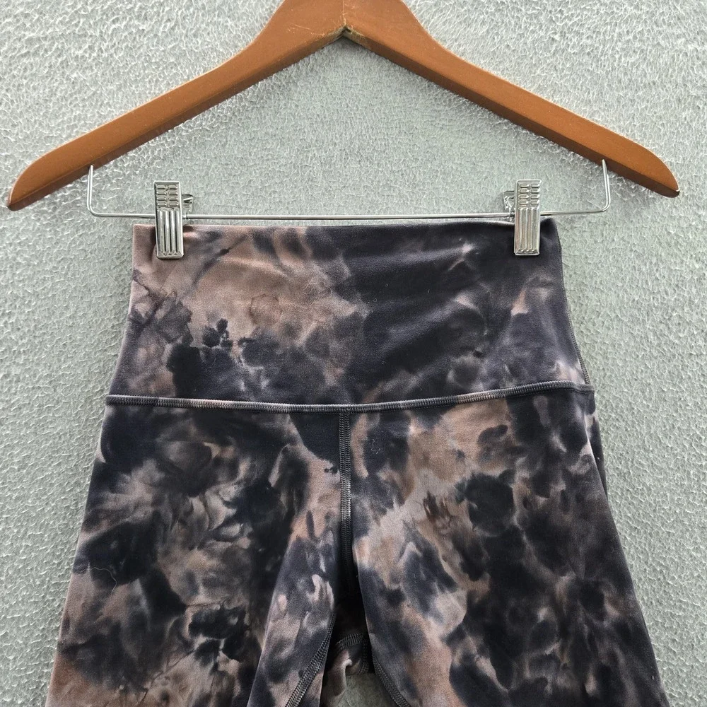 Lululemon Women Activewear Shorts 4 Black Tie Diamond Dye Align‎ Yoga